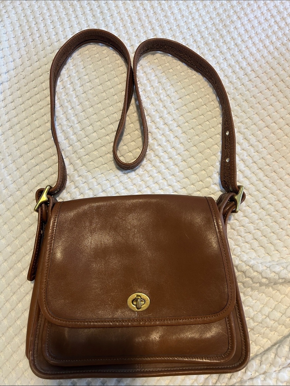 Vintage Coach Rambler’s Legacy 9061 Brown Leather Crossbody Bag